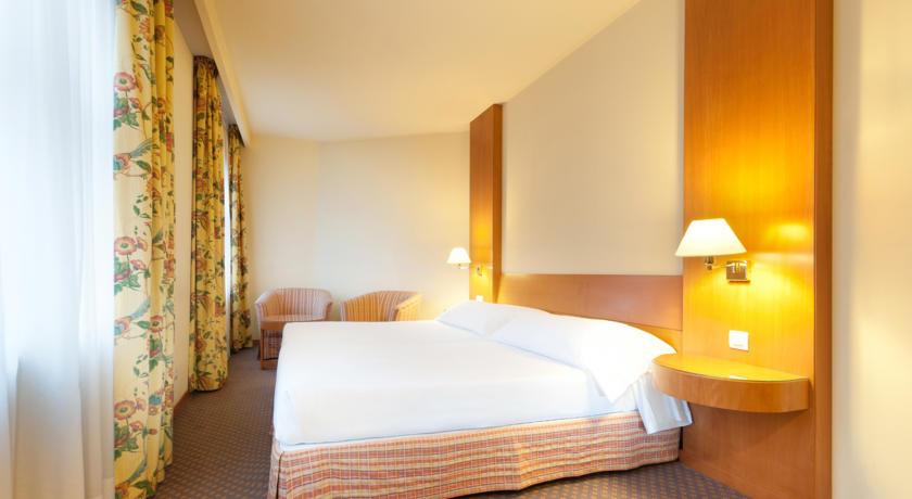 Отель Tryp Ciudad De Elche