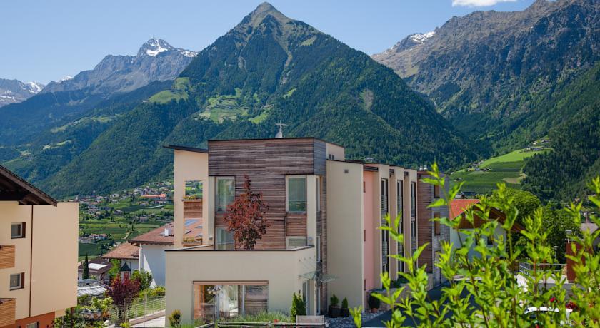 Отель Hilburger Hotel