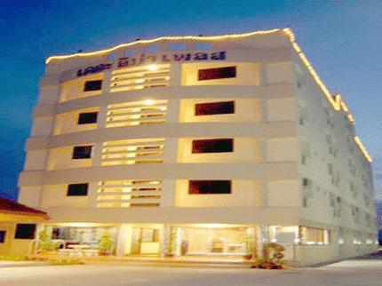 Отель The Lima Place