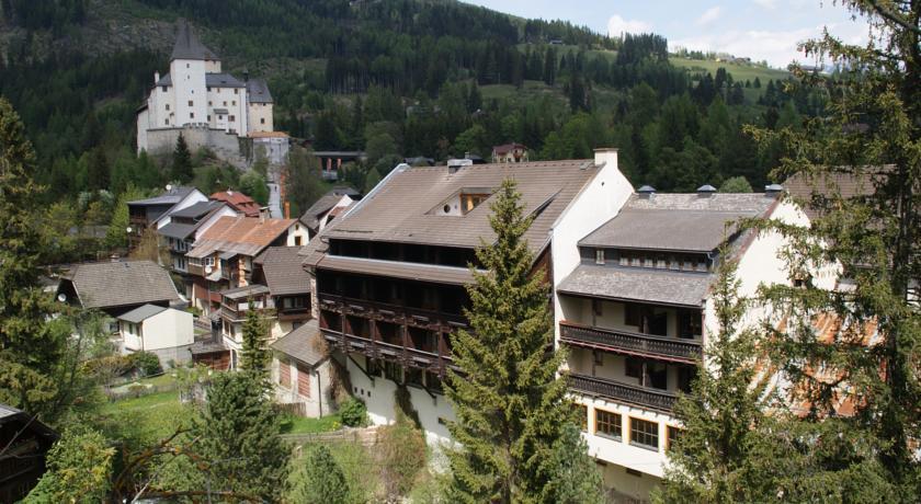 Отель Hotel Neuwirt