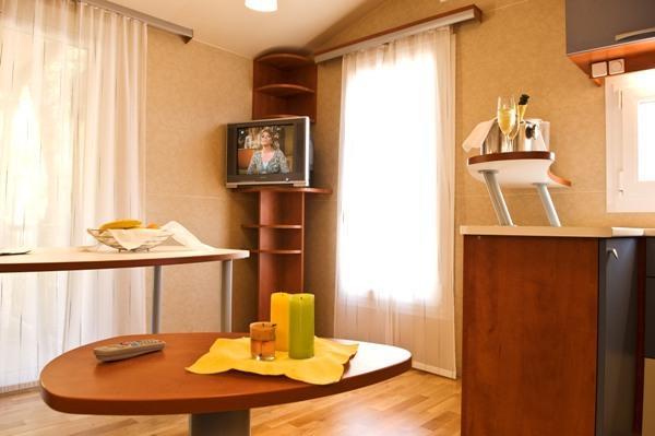 Отель Campiente Mobile Homes Cesenatico