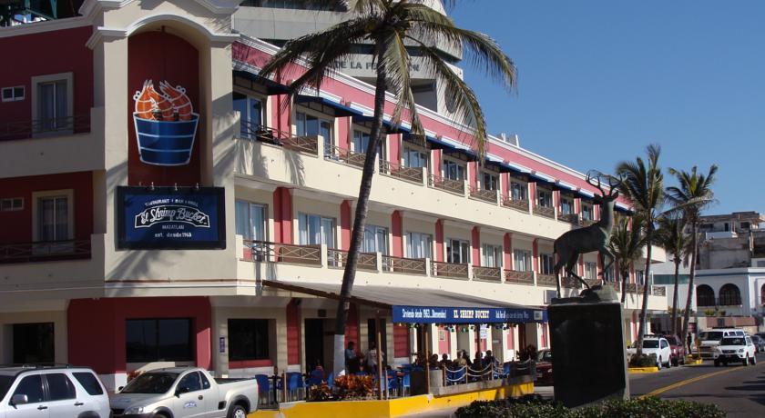 Отель Hotel La Siesta