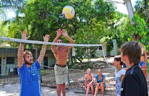Хостел Nomads Noosa Backpackers