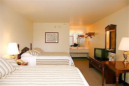 Отель Seven Gables Inn