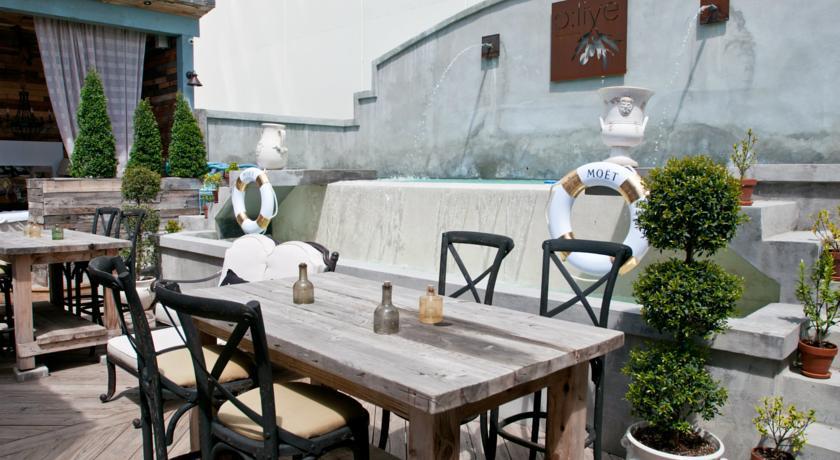 Отель O:Live Boutique Hotel