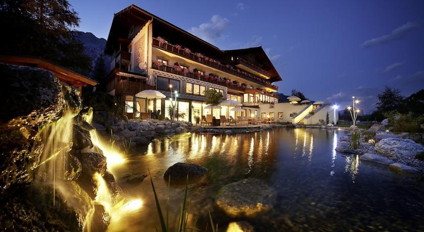 Отель Hotel Berghof