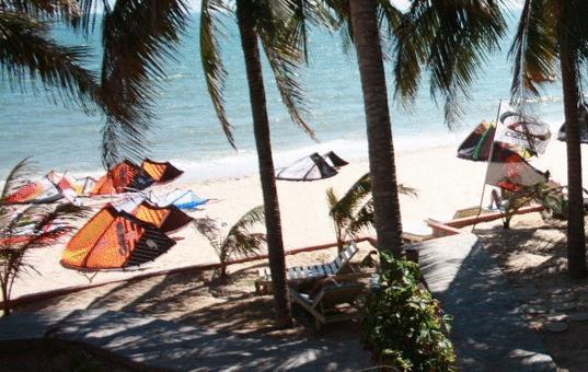 Отель Sunshine Beach Resort