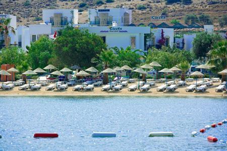 Апартаменты Siesta Beach Apartment