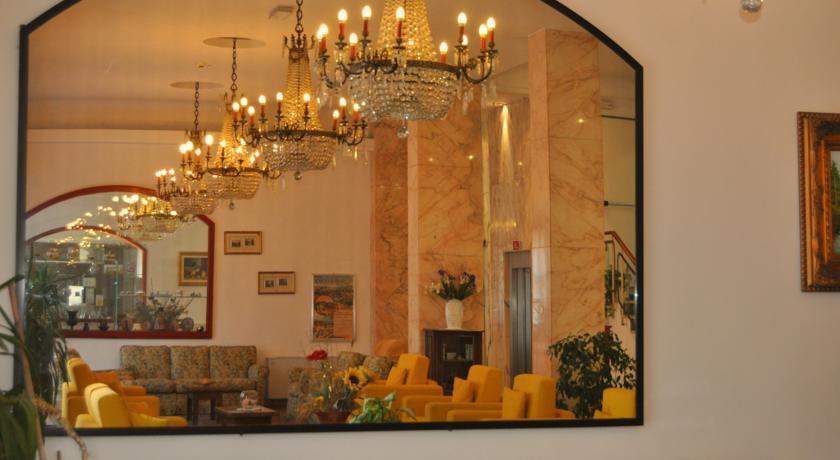 Отель Hotel Cristallo