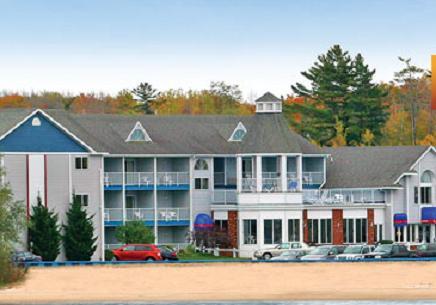 Отель Ramada Inn Waterfront