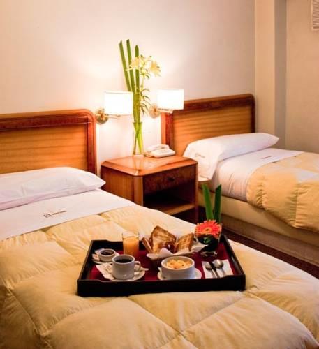 Tritone Hotel