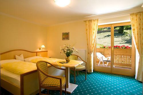 Отель Hotel Alpenhof