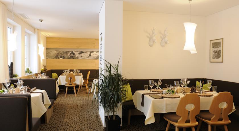 Отель Hotel Verwall