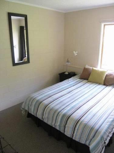 Отель Aarangi Tui Motel