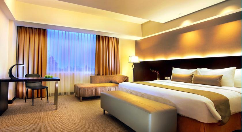 Отель Aston Makassar Hotel & Convention Center
