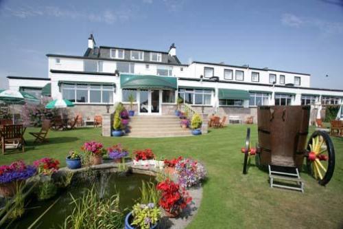 Отель Symphony Craw's Nest Hotel