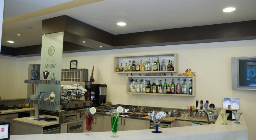 Отель Hotel Ambra