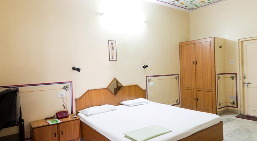 Hotel Bani Park Palace