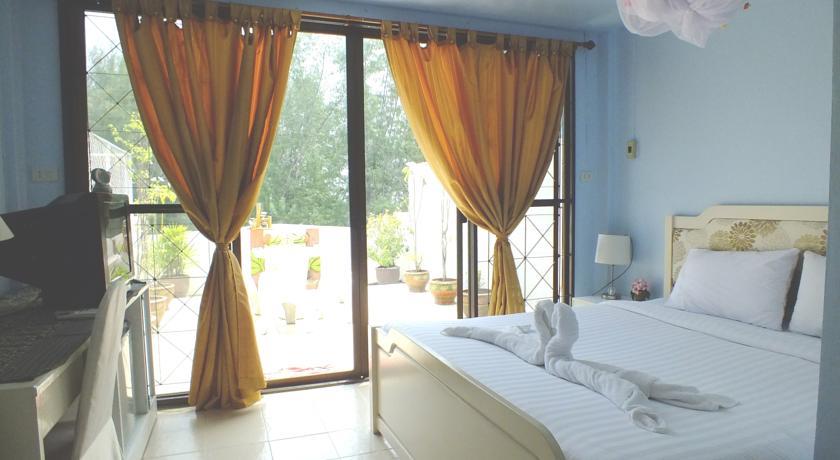 Отель Cha-am Seaside Hotel