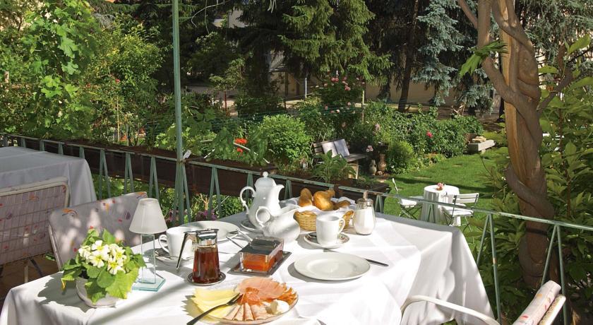 Отель Pension Mayrhofer