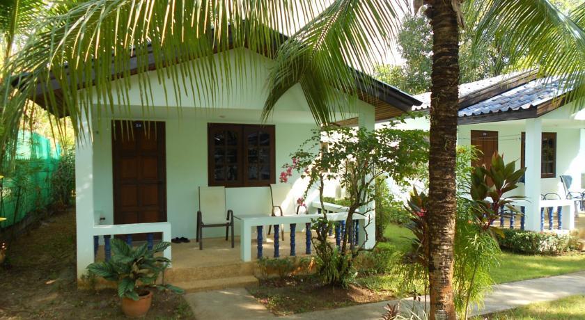Отель Sabai Resort