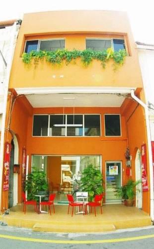 Sayang-Sayang Youth Hostel