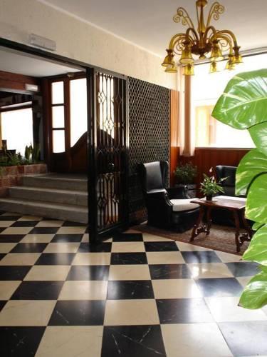Гостевой дом Hostal Cas Bombu
