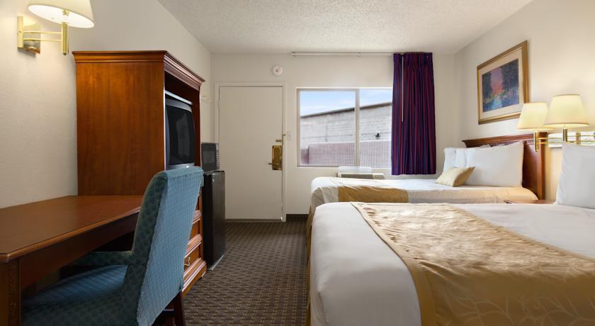 Отель Travelodge Flagstaff East