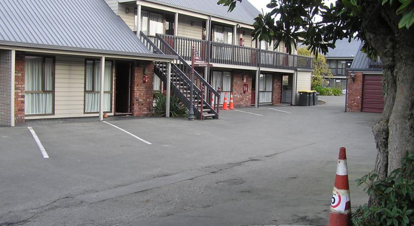Отель Ashford Motor Lodge