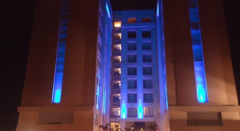 Отель Park Plaza Ahmedabad