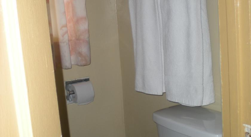 Отель Travelers Inn
