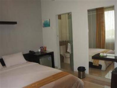 Отель Grand Platinum Hotel