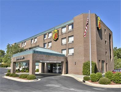 Отель Super 8 Raleigh North East