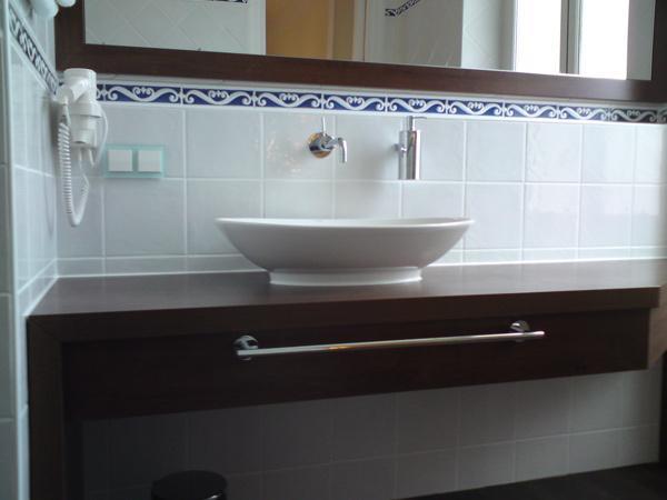 Отель Hotel Les Tourelles