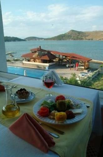 Ayvalik Beach Hotel