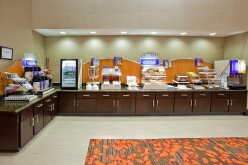 Отель Holiday Inn Express Augusta North