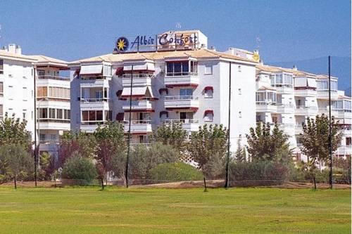 Отель Apartamentos Albir Confort - Golf