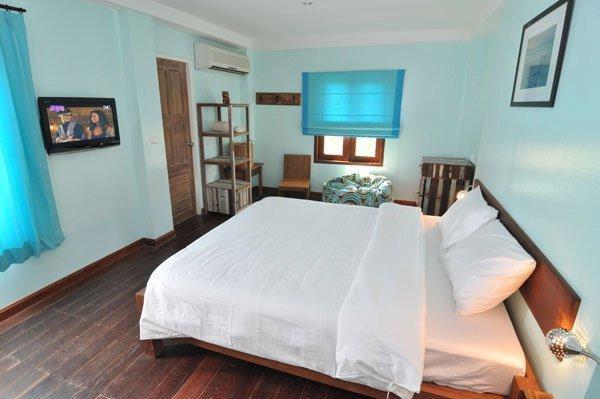 Отель Pier 42 Boutique Resort & Spa
