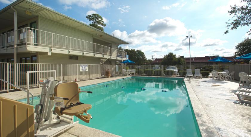 Отель Motel 6 Charleston South