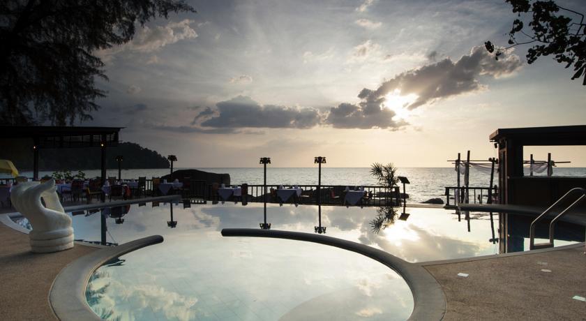 Отель Khaolak Wanaburee Resort