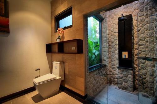Вилла Seastone Pool Villa