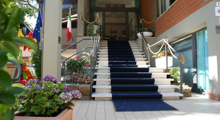 Отель Hotel Katia