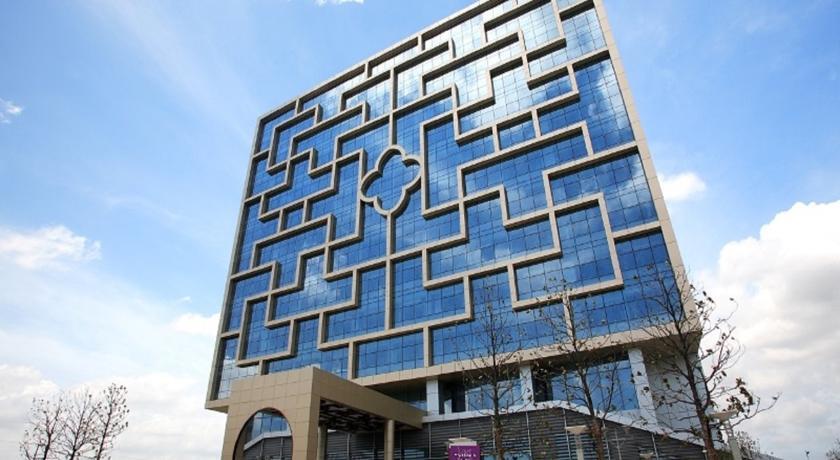 Отель Mercure Suzhou Park Hotel & Suites