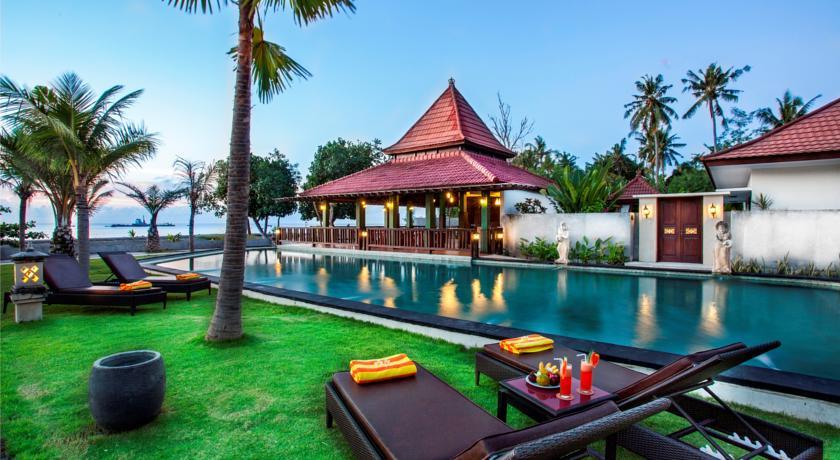 Отель Puri Saron Hotel Baruna Beach Lovina