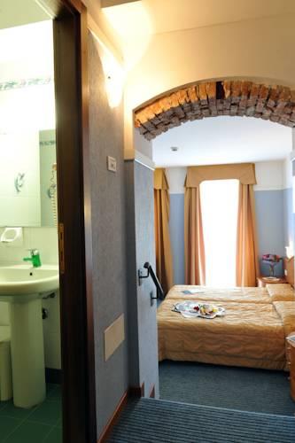 Отель Park Hotel Jolanda