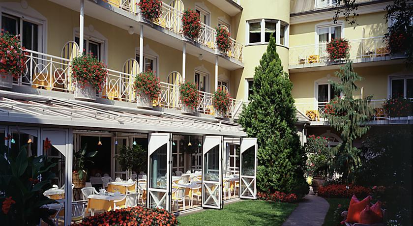 Отель Dermuth Hotels – Hotel Dermuth