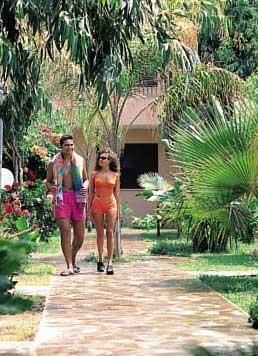 Отель Villaggio Hotel Baia del Godano