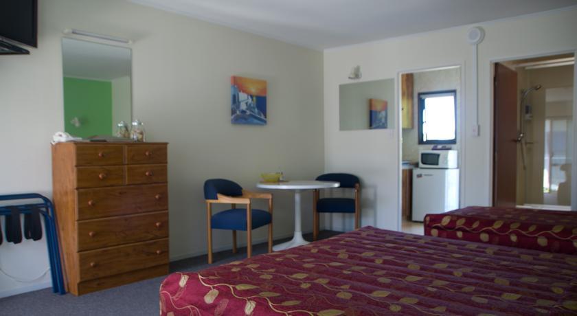 Отель Bay Sands Motel