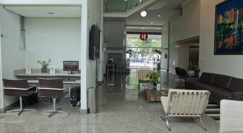 Отель Hotel Maione