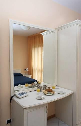 Отель Hotel Elizabeth